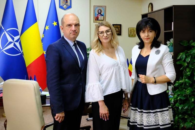 Angel Calin - Ana-Maria Calimandruc -Doina Federovici