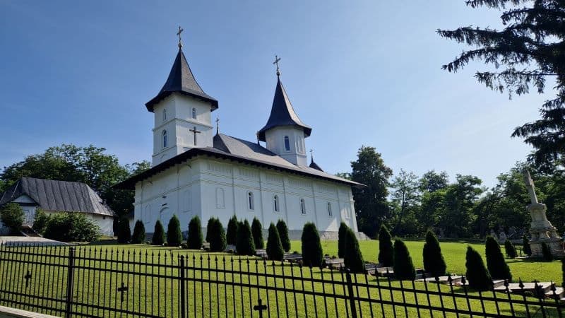Biserica (4)