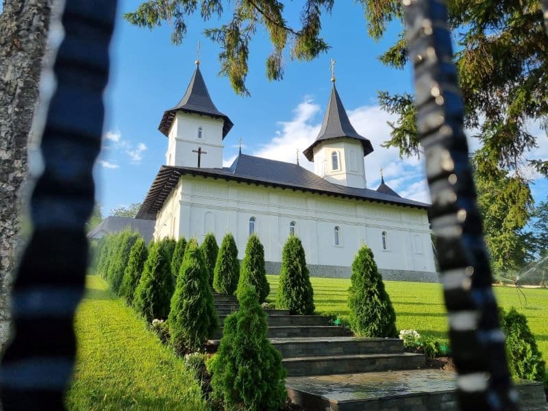 Biserica (13)