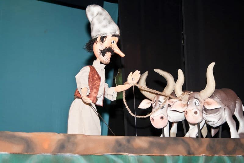 Teatru (2)