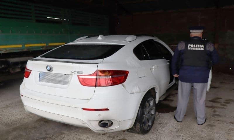 Auto de lux ce figura furat, în valoare de peste 70.000 de lei,