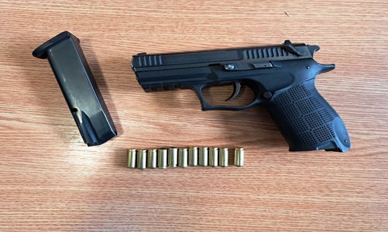 A uitat arma neletală în borsetă, iar acum este cercetat penal3