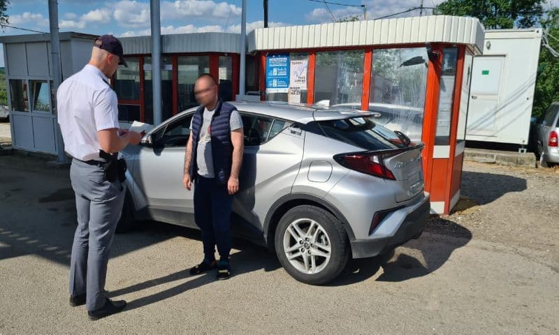 Autoturism în valoare de 200.000 de lei2