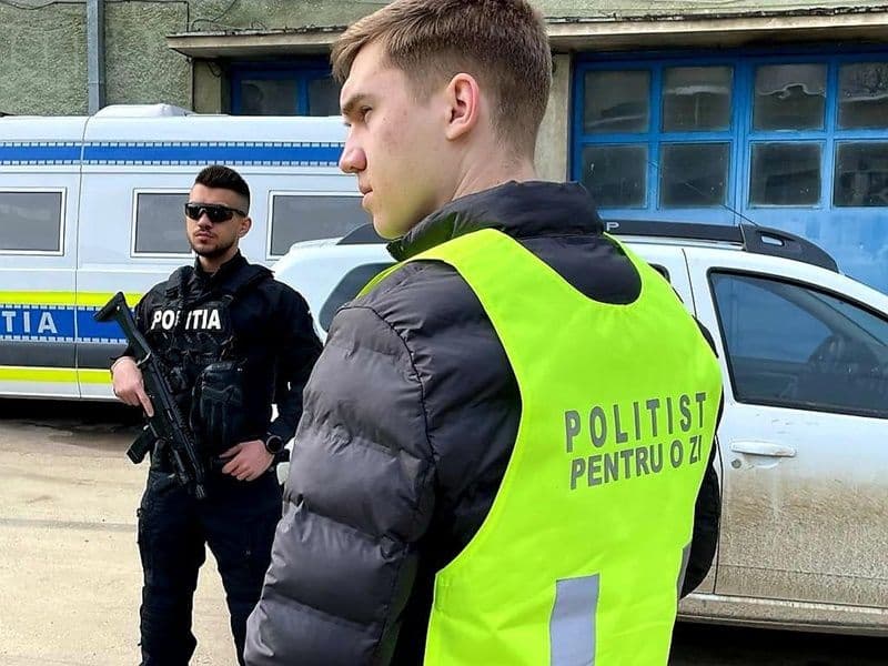 politisti 06