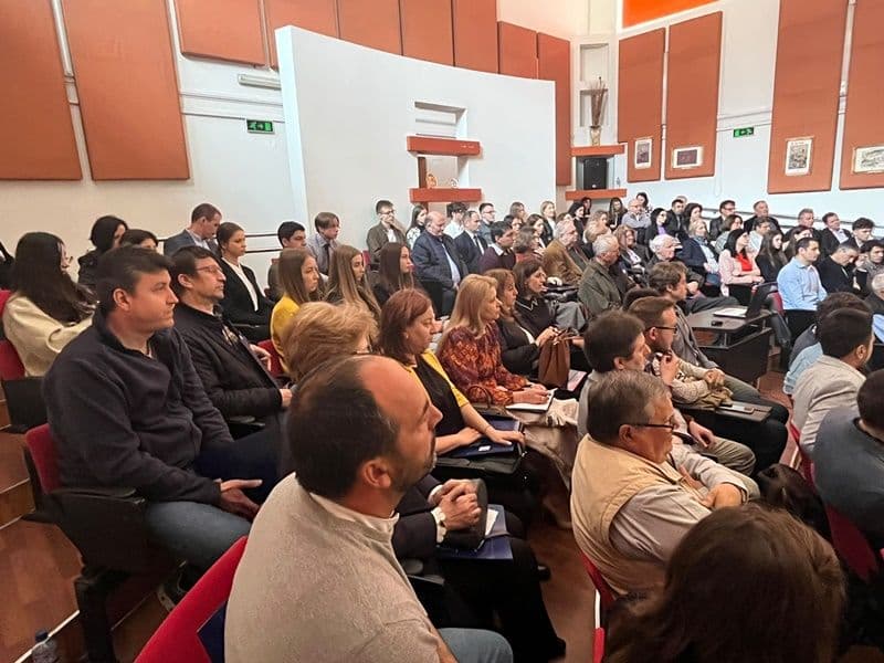 conferinta Ghica 10