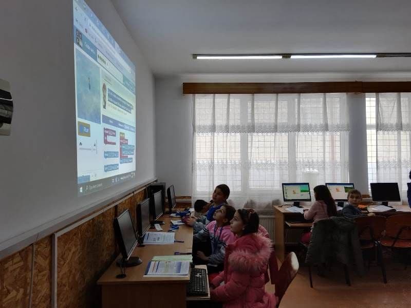 Incatam informatica cu informaticieni (3)