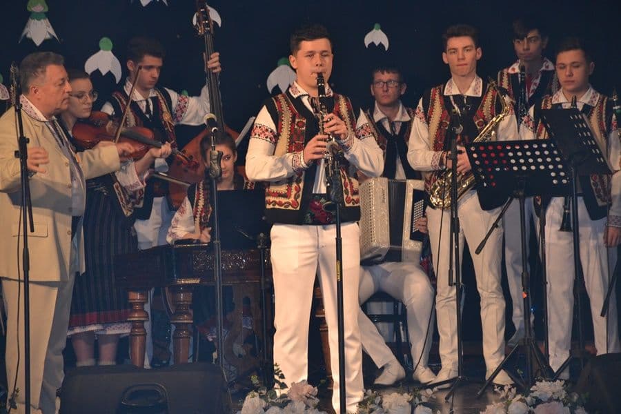 Flori pentru mama_prima seara_002