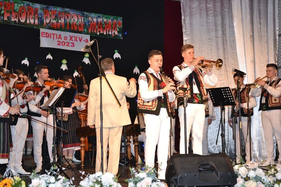 Flori pentru mama_prima seara_006