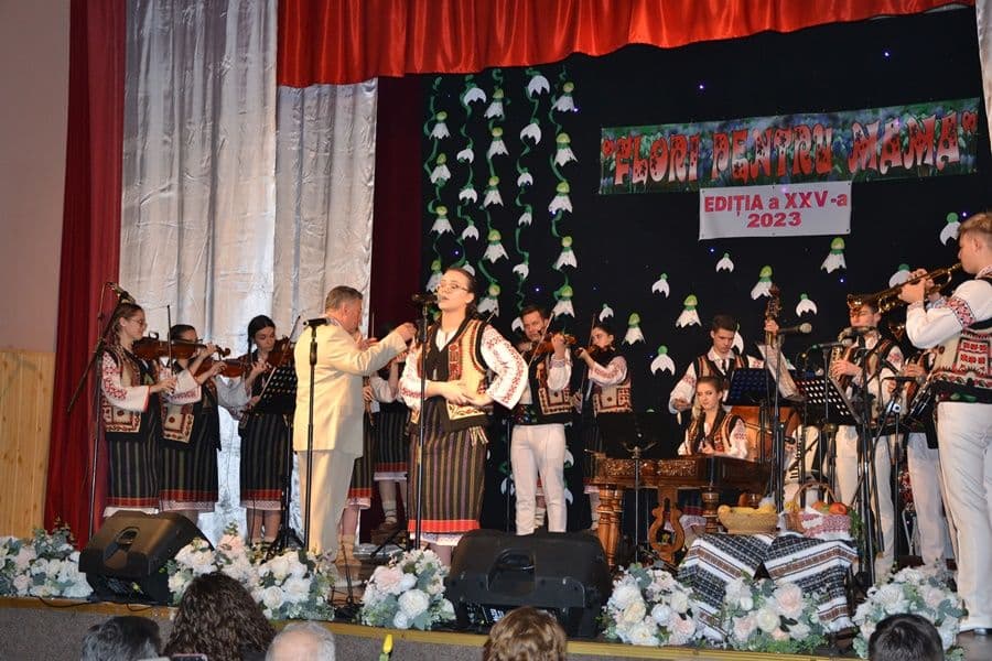 Flori pentru mama_prima seara_007