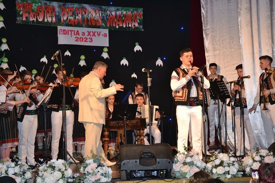 Flori pentru mama_prima seara_008