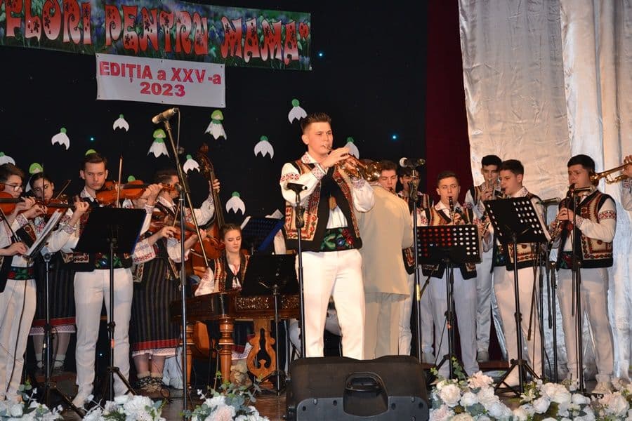 Flori pentru mama_prima seara_016