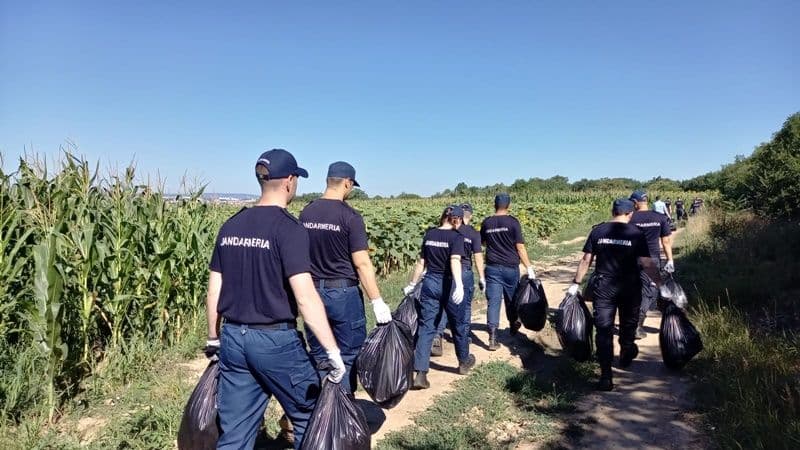 Jandarmi BT ecologizare_02