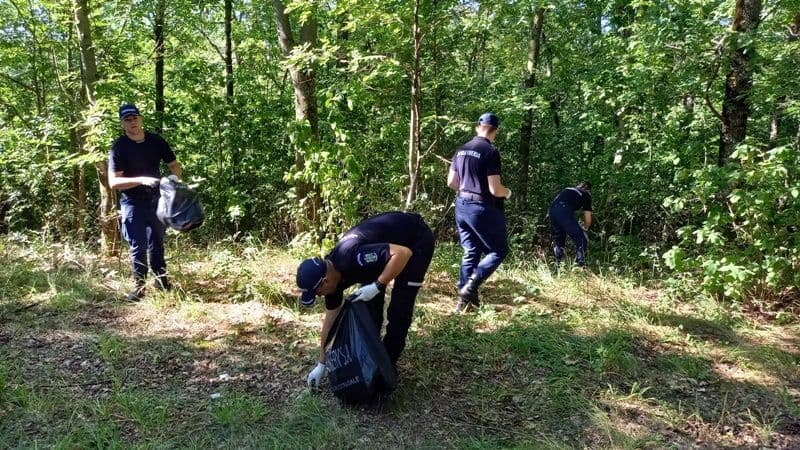 Jandarmi BT ecologizare_04