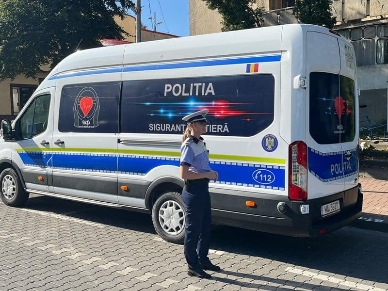 Roadpol_01