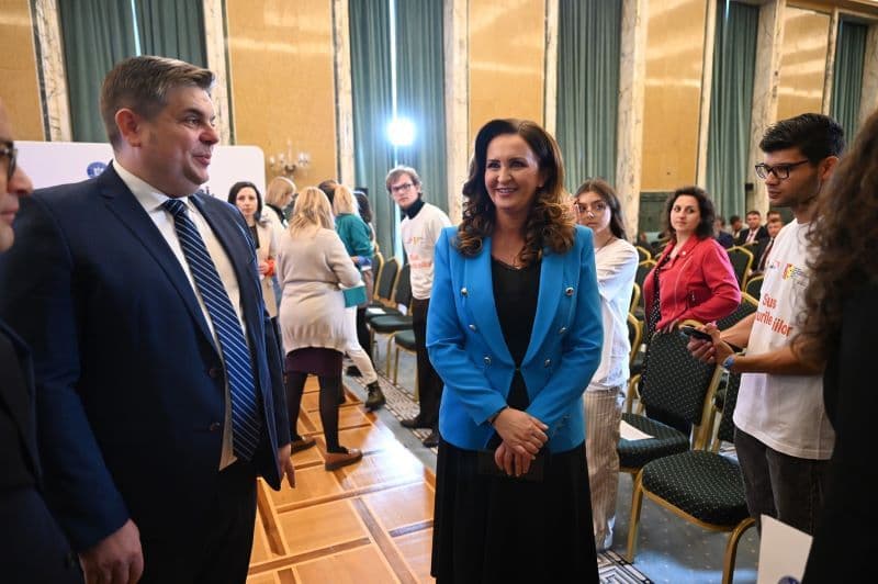 Semnare contracte centre zi Guvern (6)