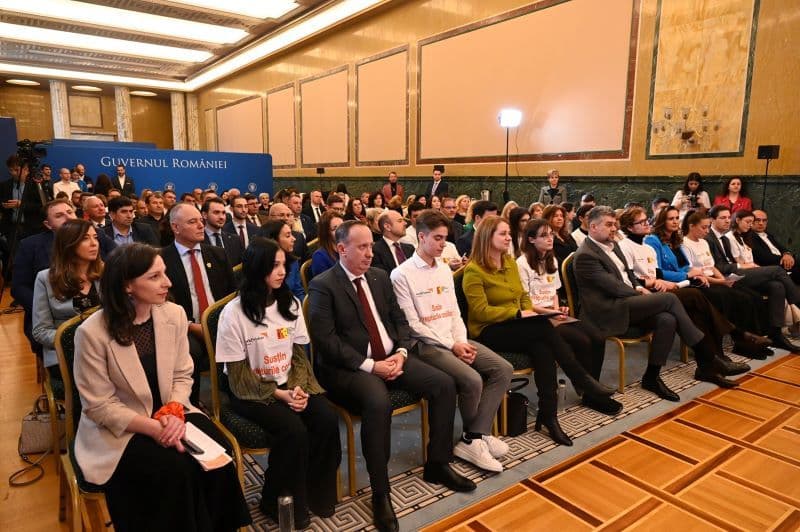 Semnare contracte centre zi Guvern (10)