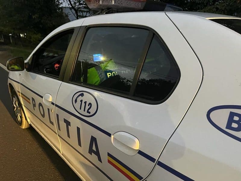 Un bărbat din comuna Mihai Eminescu a urcat la volanul mașinii sale deși avea dreptul de conducere suspendat de un an