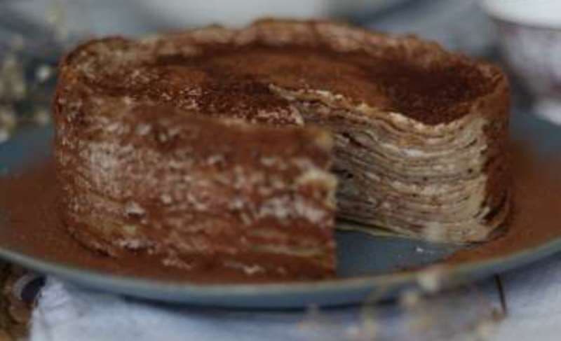 Tort de clătite cu cafea și cacao