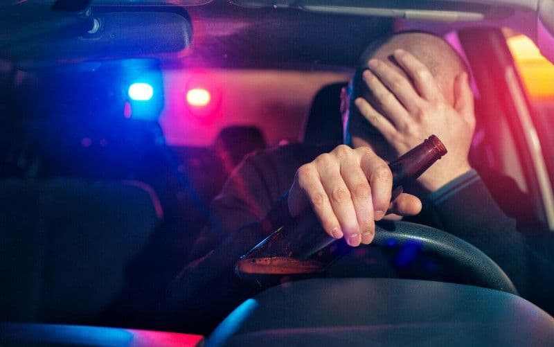 Șofer depistat sub influența alcoolului la volan. A fost sancționat și pentru alte abateri