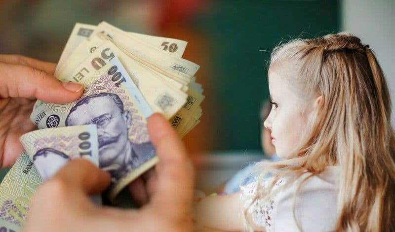 Se schimbă modul de acordare a burselor școlare în 2024. Nou regulament la Edu.ro