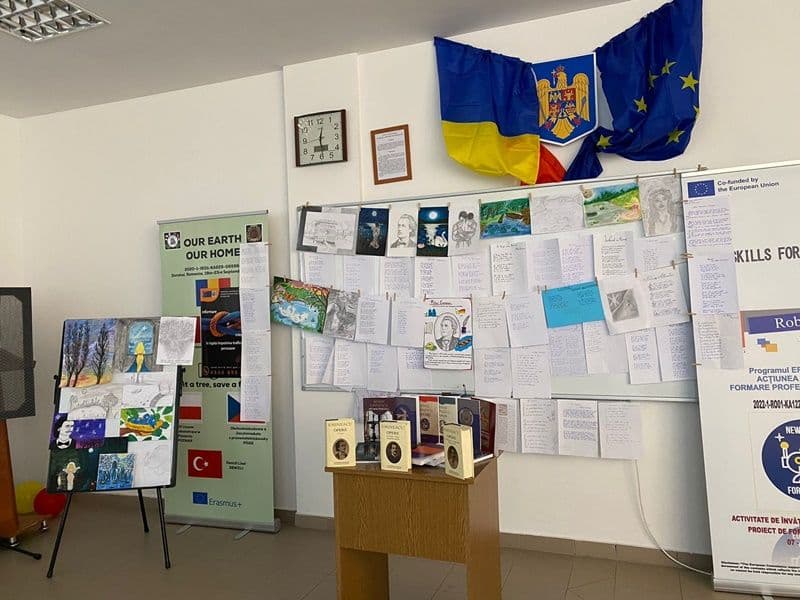 „Numai Poetul”: Liceul „Regina Maria” Dorohoi a celebrat ziua lui Mihai Eminescu printr-un concurs tematic