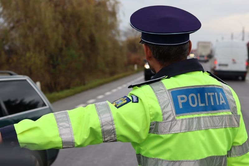 Acțiunea BLOCADA continuă în județul Botoșani: Amenzi de peste 90.000 de lei și 22 permise de conducere reținute