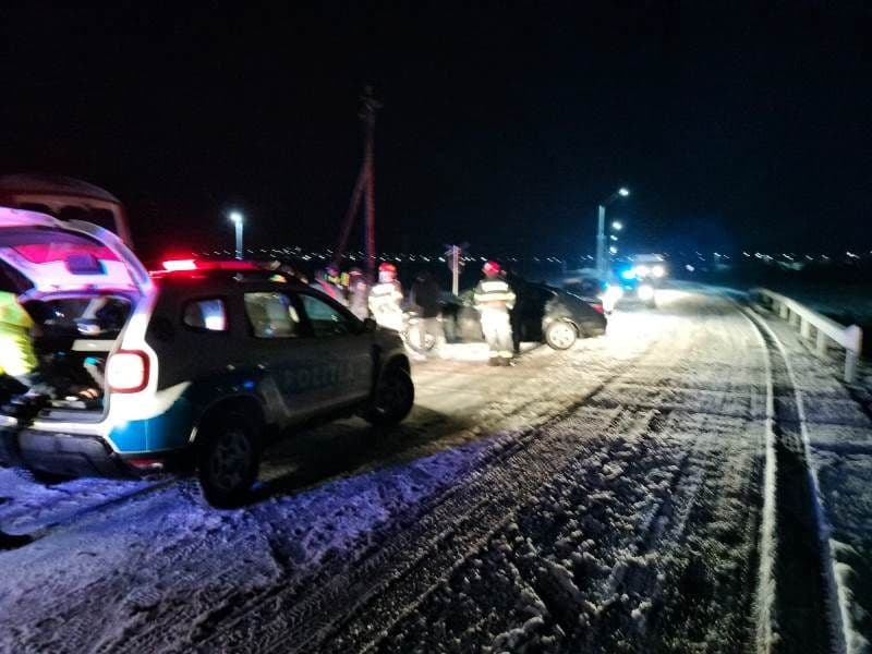 Mașină lovită de tren pe ruta Dorohoi - Iași