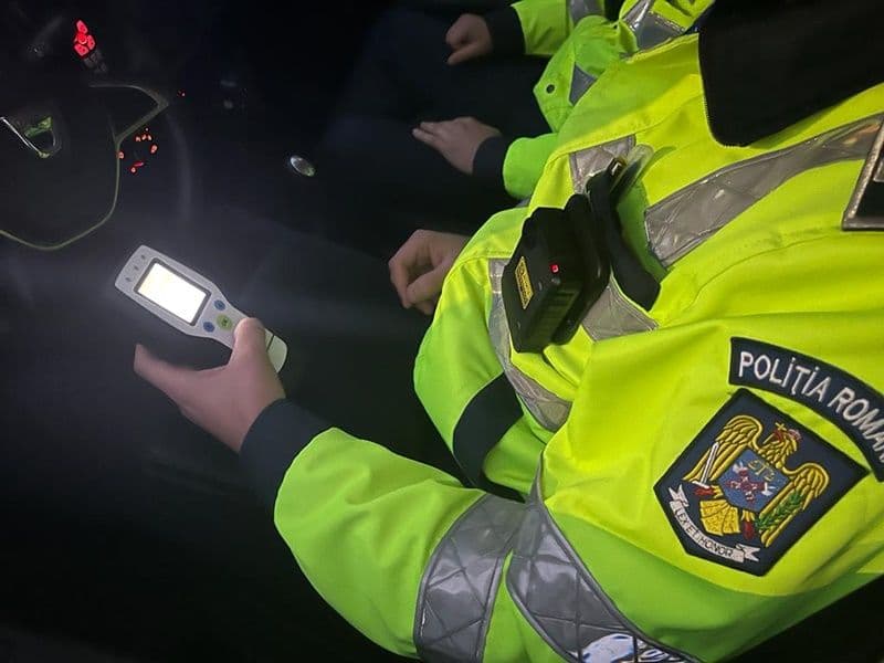 Un șofer dorohoian s-a ales cu dosar penal după ce a condus pe Bulevardul Victoriei în stare de ebrietate