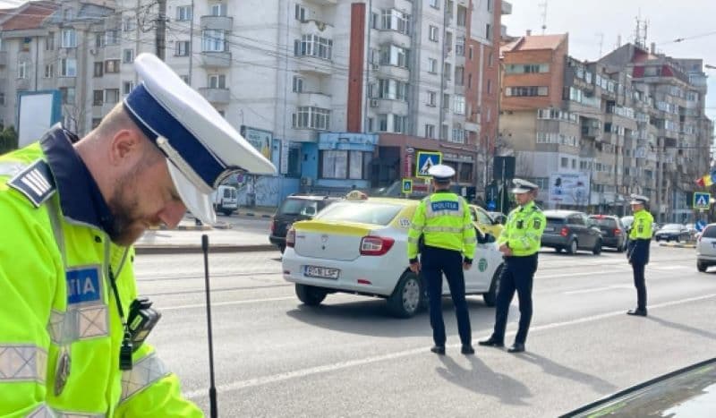 Acțiunea BLOCADA a continuat și de ziua Unirii la Botoșani. Nereguli constatate de polițiști la societățile comerciale verificate