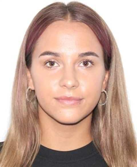 Adolescentă de 18 ani dispărută de acasă. Poliția cere ajutorul cetățenilor