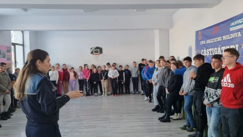 Concurs între elevii de gimnaziu pe tema violenței școlare în cadrul unui parteneriat dintre IPJ și IȘJ Botoșani