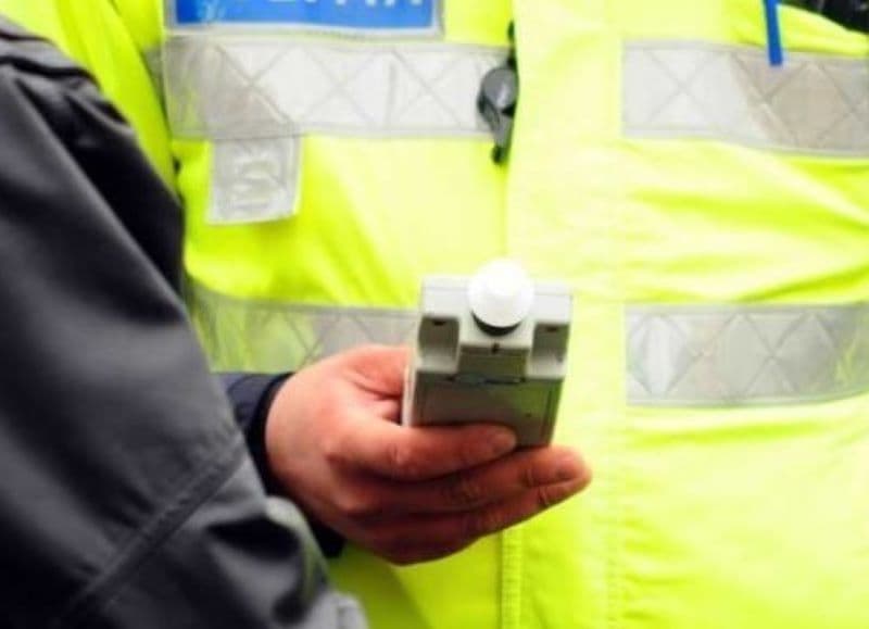 Conducători auto, cu alcoolemii uriașe, depistați de polițiști în trafic