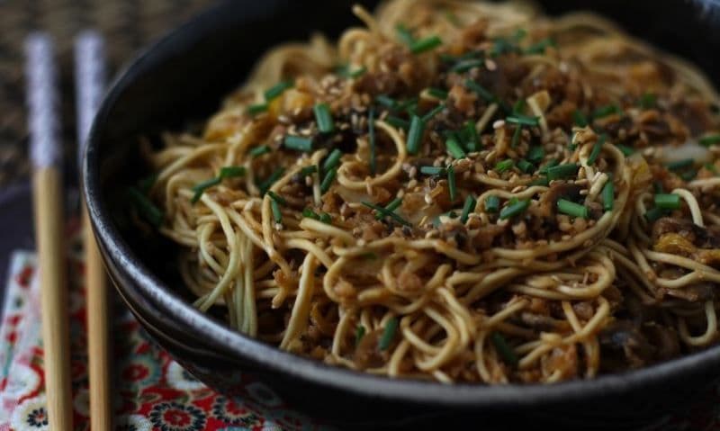 Wok cu tăitei chinezești
