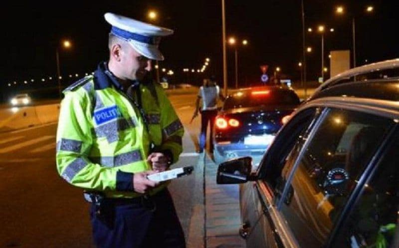 Noapte plină, pentru polițiștii din Botoșani. Amenzi de peste 32.000 de lei și 6 permise reținute