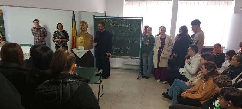 Acțiune pentru prevenirea violenței în cadrul unui parteneriat între DAS și Seminarul Dorohoi – FOTO