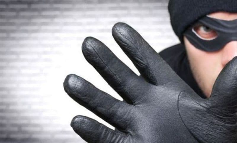 IPJ Botoșani: Recomandări pentru prevenirea furturilor din buzunare și genți