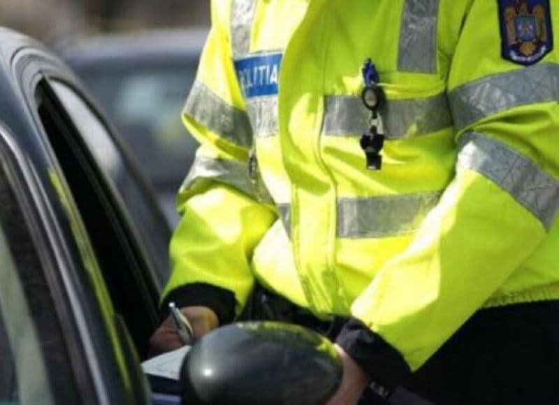 Un botoșănean a fost sancționat drastic și a rămas fără permis pentru luni de zile pentru taximetrie ilegală