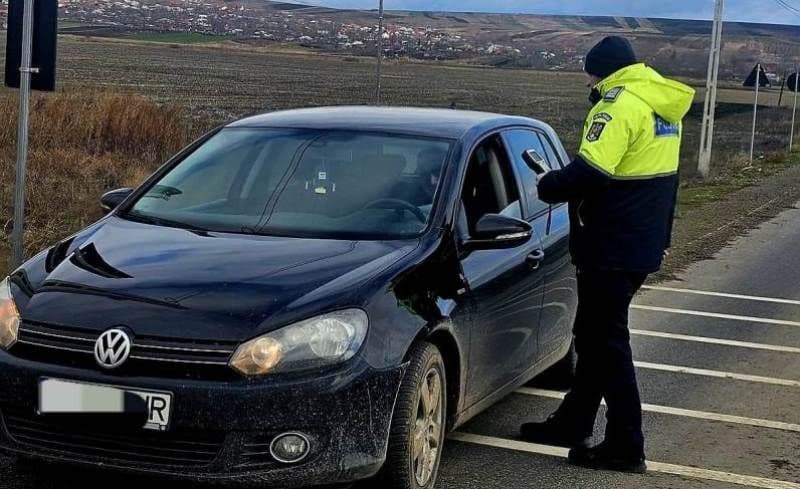Acțiune a polițiștilor în zona trecerilor la nivel cu calea ferată
