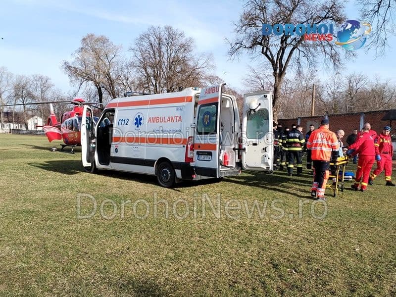 Bărbat din Darabani preluat de urgență de elicopterul SMURD de la Dorohoi - FOTO