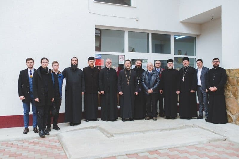 Seminarul Dorohoi a organizat cea de-a doua ediție a Simpozionului județean „Ancorați în trecut, trăim prezentul în perspectiva unui viitor mai bun”