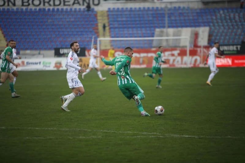 FCSB se impune în deplasare și își menține avantajul iar Rapid face scorul etapei