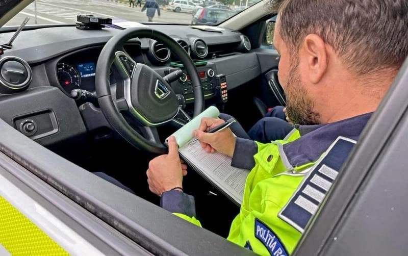 Încă un botoșănean a rămas fără permis pentru transport neautorizat de persoane