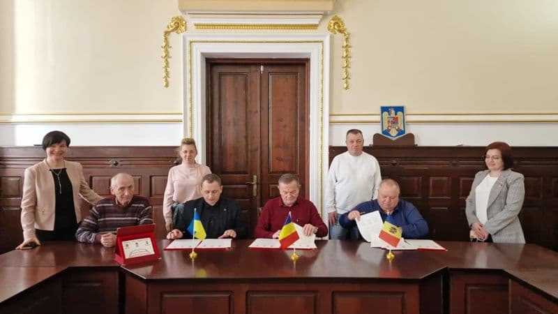 Acord de Cooperare semnat de Primăria Dorohoi cu orașul Hotin (Ucraina) și orașul Dondușeni (Republica Moldova)