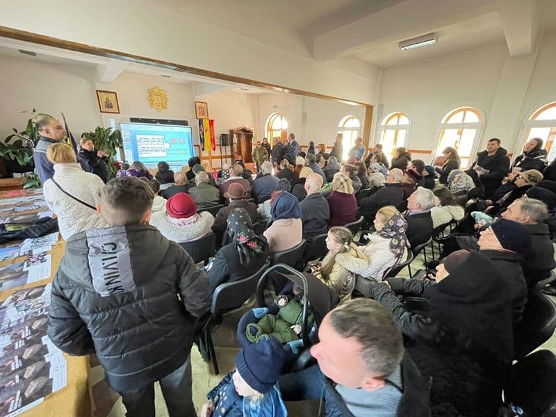 Copiii mici trebuie supravegheați în permanență - Mesaj transmis credincioșilor prezenți la Biserica „Sf. Ioan Botezătorul” din Botoșani - FOTO