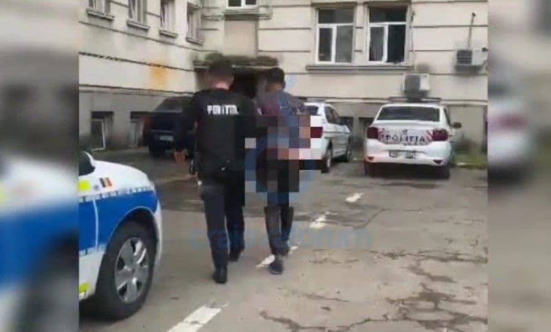 Bărbat reținut pentru lovire sau alte violențe și lipsire de libertate