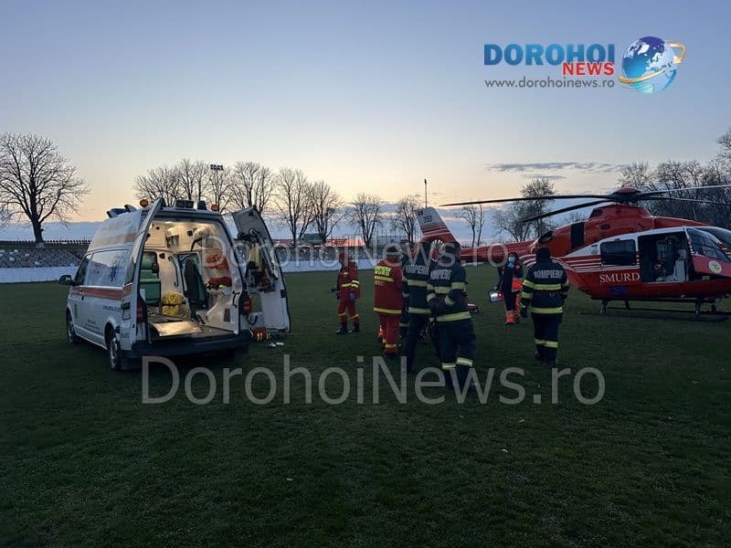 Bărbat aflat în stare gravă preluat de urgență de elicopterul SMURD de la Dorohoi - FOTO