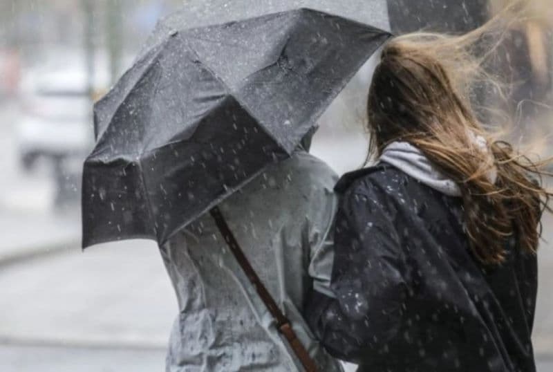 Meteorologii au emis o informare meteo de precipitații și intensificări ale vântului