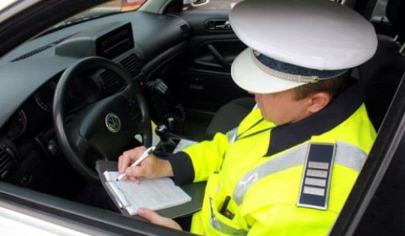 Depistat la volan, fără permis de conducere