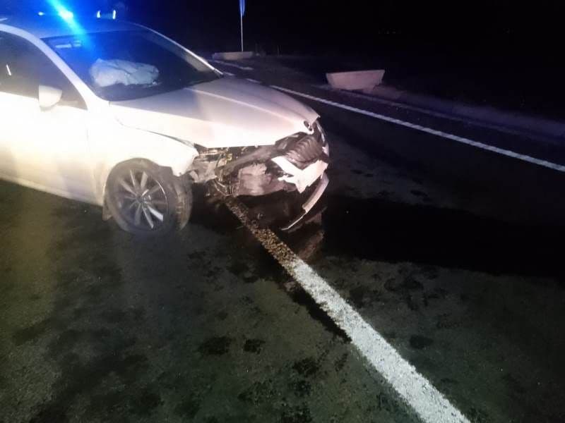 Patru mașini avariate în trei accidente. Pompierii au intervenit