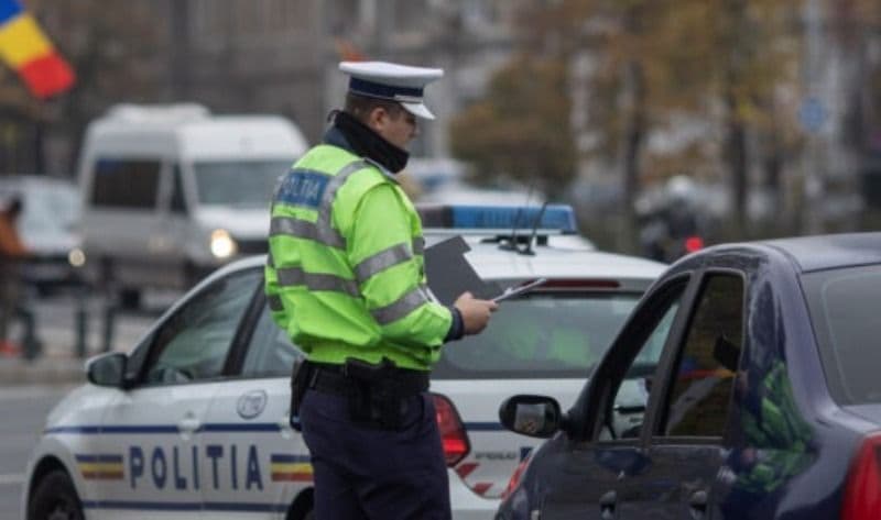 Peste 300 de sancțiuni aplicate de polițiști în ultimele 24 de ore
